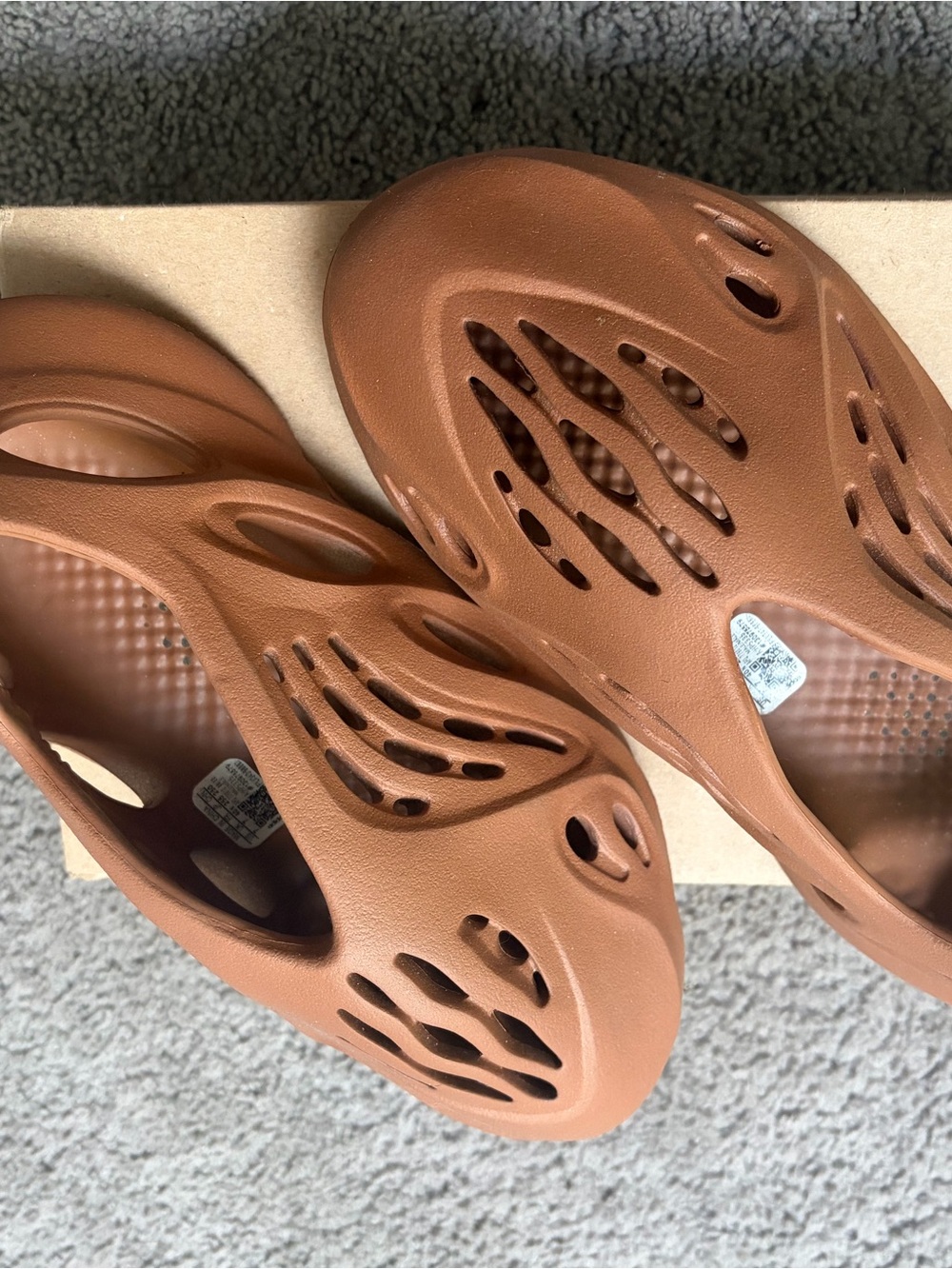adidas YZY FOAM RNR Box - Natural Brown Kraft